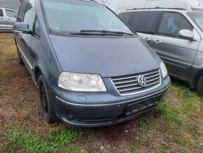 Rozpredam Volkswagen Sharan 1,9tdi 85kw AUY Facelift.