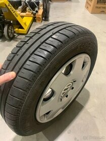 4 Kolesa s letnymi pneu + puklice na VW Lupo 165/70 R14