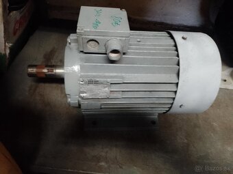 Predam 3kw elektromotor.