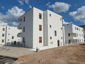 CHORVÁTSKO - Nové 3-izbové apartmány - GREBAŠTICA