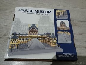 Mini lego louvre museum