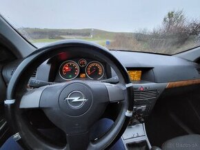 Opel astra h