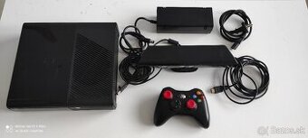 Xbox 360 slim+kinect+hry - 1