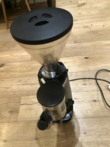 Profesionálny mlynček na kávu MAZZER SUPER JOLLY AUT - 1