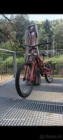 Commencal Furious 2020 downhill