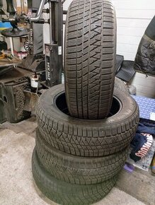 kumho 225/60/17 zimné