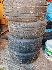 235/40 R18 95Y