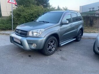 Rav4 2,0 vvti 4x4 benzín AT