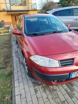 Predám Renault Megane 1,6 benzín