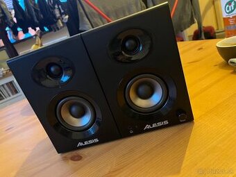 Alesis Elevate 3