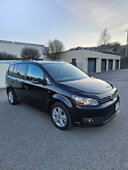 Volkswagen Touran 2.0 Tdi 7-Miestny Kamera Navi