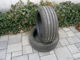 Predám 2x letné pneu Goodyear 225/45 R17 91YXL