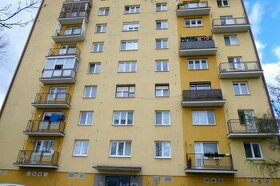 Zrekonštruovaný 3 izbový byt s balkónom na prenájom v LC