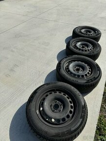 215/60 r16 NEXEN zimné s diskami