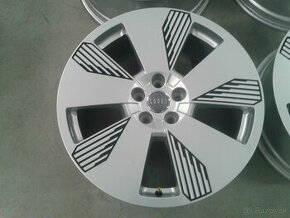 ALU disky 5x112 R19 8J ET34 ORIGINAL AUDI E TRON