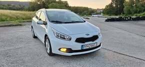 Kia Ceed SW 2013 1.6 benzin M6 - 1