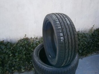 Predám 4x letné temer nové pneu Bridgestone 235/45 R19 95HXL