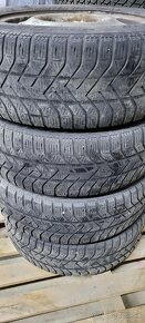 Zimné pneumatiky 195/60 R15 Pirelli na diskoch 4×108