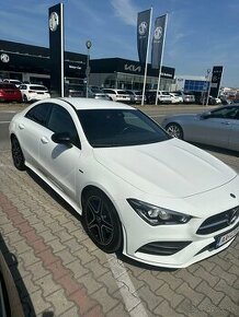 Mercedes Benz Cla Coupe 180d AMG line - 1