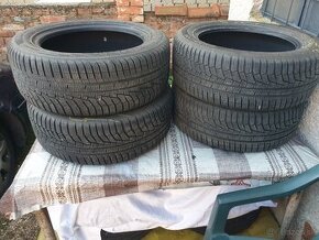 Predam zimne gumy Hankook 205/55r16