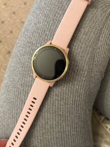 Garmin Vivoactive 4S gold/rose