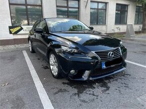 Lexus IS300H