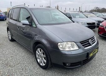 Volkswagen Touran 2.0 TDI DSG HIGHLINE nafta automat 103 kw