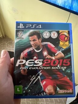 Predám hru na Playstation 5 a Playstation 4 - PES2015