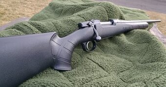 Guľovnica CZ 557 synthetic