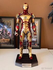 Hot Toys IRON MAN MARK XLII (DELUXE VERSION) 1/4