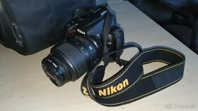 Nikon D5000