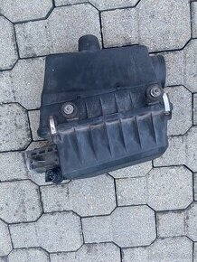 BMW E30 airbox + váha