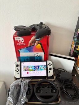 Nintendo Switch (OLED Model)