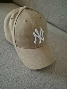 Šiltovka new york yankees béžová