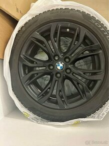 Zimna sada Pirelli 225/50 R18 + original BMW X1 disky 18