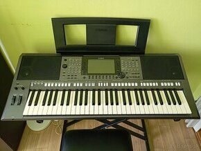 Yamaha psr s770