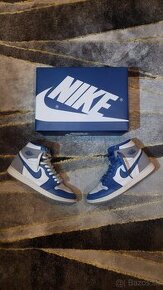 Air Jordan 1 Retro High OG "True Blue"