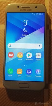 Samsung Galaxy A3 - biely