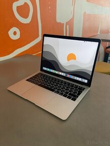 MacBook Air 13” 2019, 8/256, i5, Ruská klávesnica