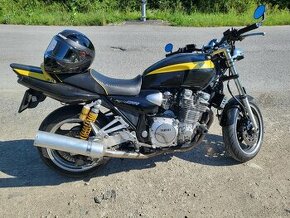 Yamaha XJR 1300