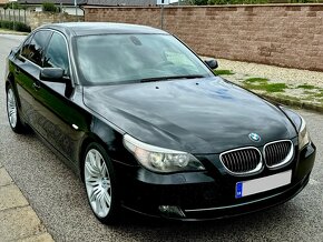 BMW 530d LCI MANUAL/Komfortsitze/SoftClose/Head-Up/Spider