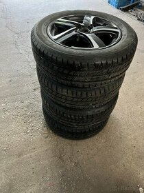 Predam elektrony s letnymi pneumatikami 195/60 R16