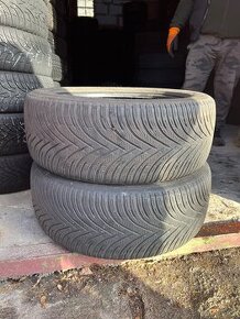 235/50 r18 Kleber