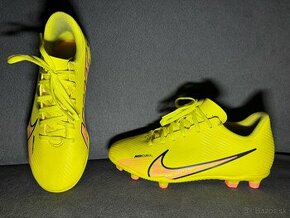 Chlapčenské kopačky zn. Nike Mercurial 33,5