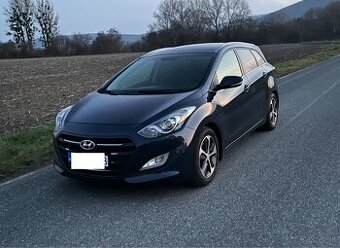 Hyundai i30 1,6 benzín  2017     113.000 km