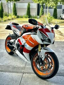 Honda CBR 1000 RR - 1