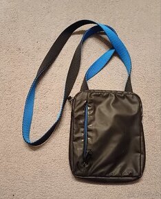 Calvin Klein čierna crossbody