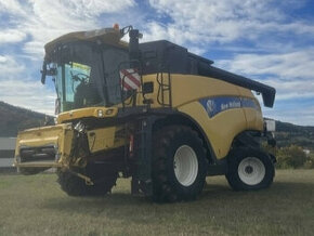 Kombajn NEW HOLLAND CX8070SL s vario žac. lištou