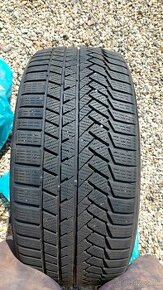 255/40 R21 - 1