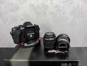 Olympus OM-D E-M10 Mark III s Príslušenstvom a Objektívmi - 1